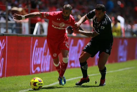 Toluca mantiene el liderato ante Monterrey - Toluca-Monterrey-igualaron-Bombonera_MILIMA20170416_0215_8