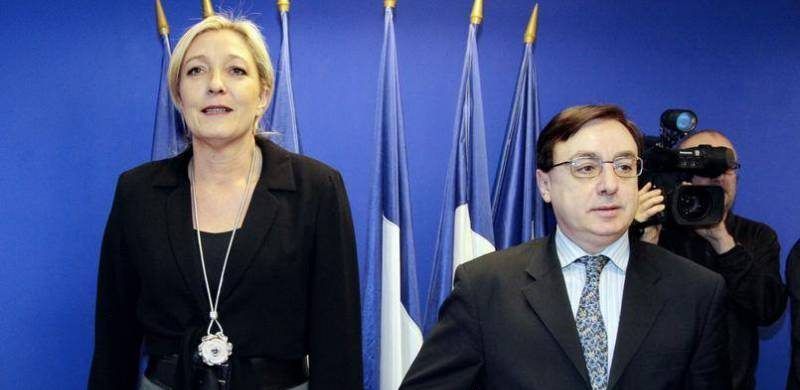 Presidente del partido de Le Pen dimite por comentario sobre el Holocausto