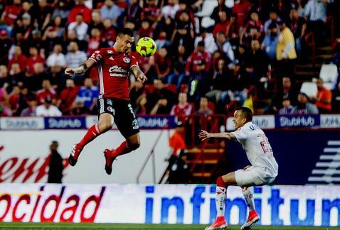 Xolos quita el liderato a Toluca - Xolos-Diablos-duelo-Caliente_MILIMA20170421_0409_11