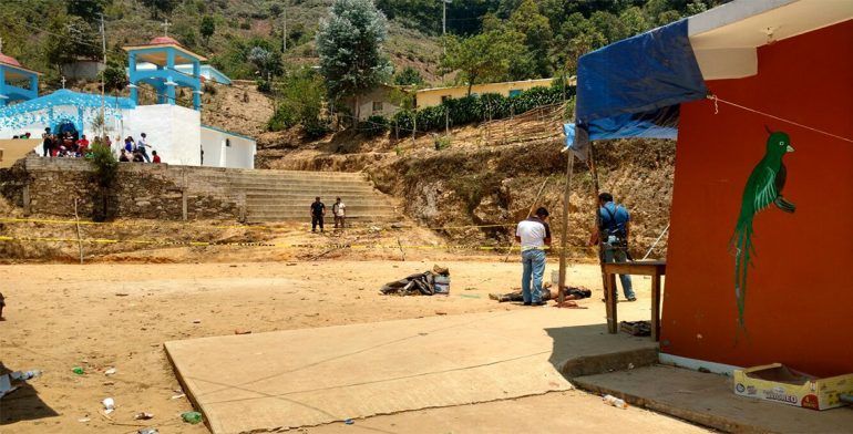 Asesinan a adolescente durante baile en Oaxaca Asesinan a adolescente durante baile en Oaxaca