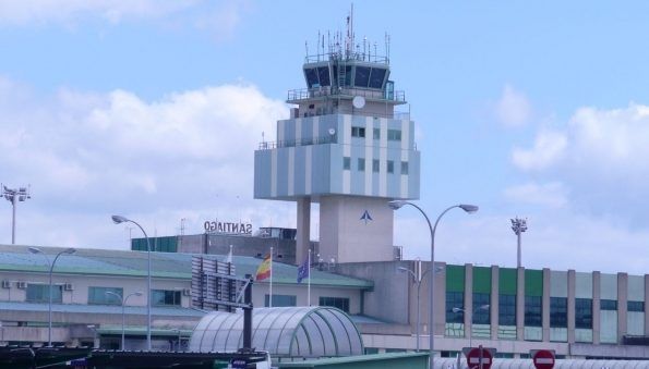 Avión de American Airlines aterriza de emergencia