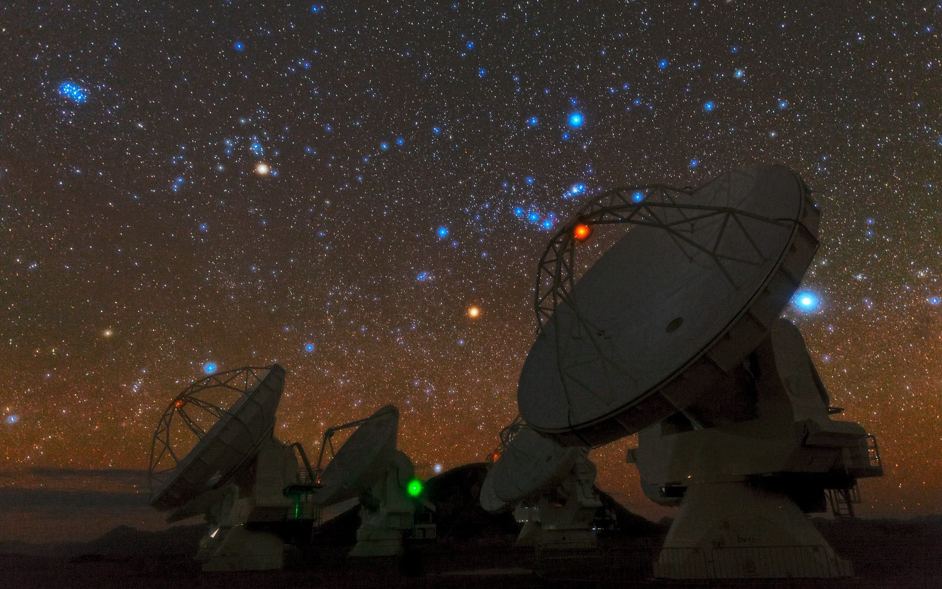 Astrónomos presuntamente toman la primera imagen de un agujero negro - agujero-negro2