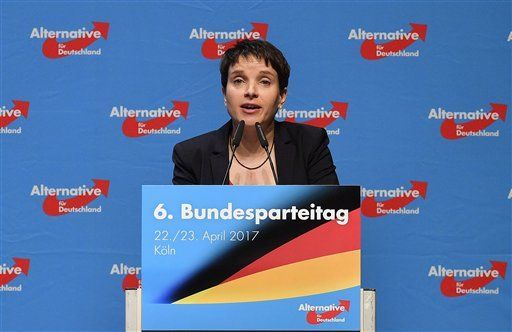 Protesta antiderechista deja un policía herido en Alemania - alemania-derecha