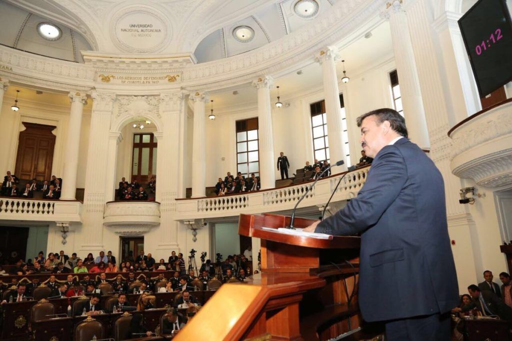 Hiram Almeida pide mayor regulación para venta de alcohol en la ciudad - almeida-1024x683