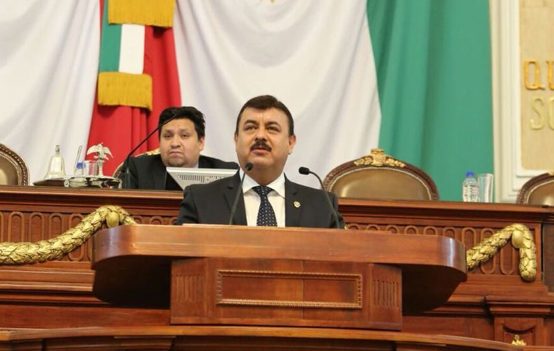 Hiram Almeida pide mayor regulación para venta de alcohol en la ciudad