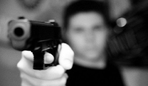 Detienen a tres asaltantes de cuentahabiente en GAM