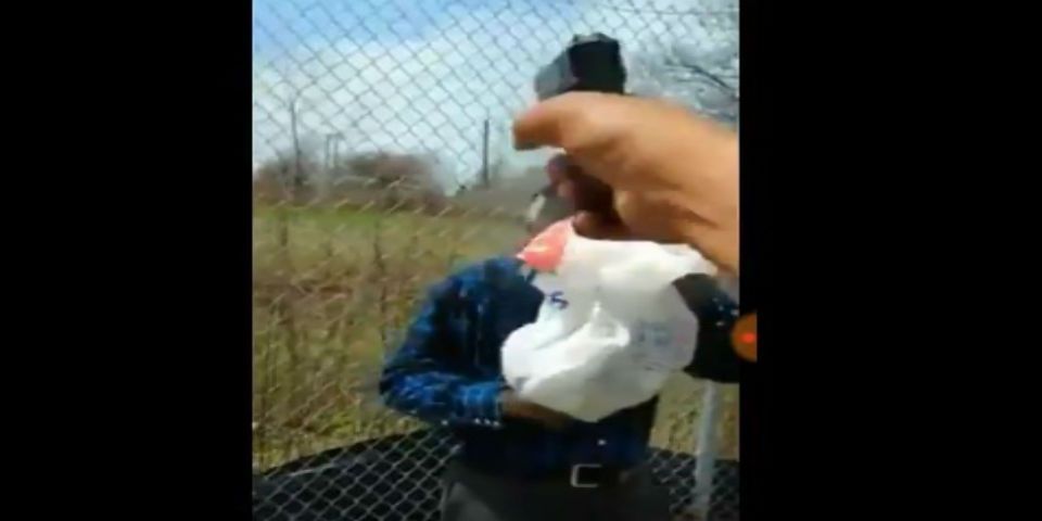 Policía busca a hombre que transmitió asesinato por Facebook Live Policía busca a hombre que transmitió asesinato por Facebook Live