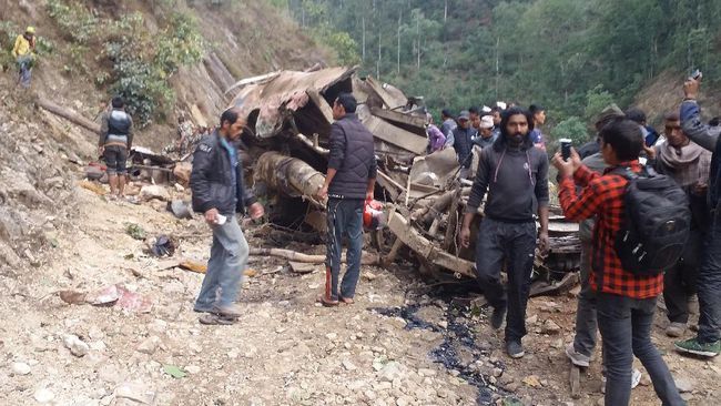 Accidente de autobús deja 44 muertos en India Accidente de autobús deja 44 muertos en India