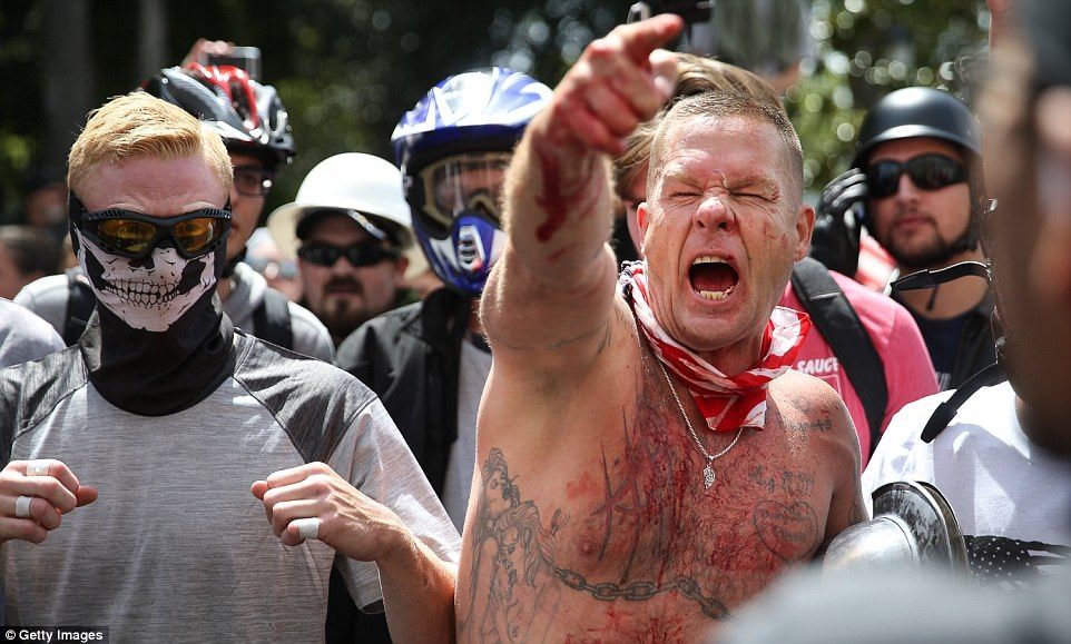 Batalla campal entre simpatizantes y detractores de Trump en California - batalla-trump-berkeley4