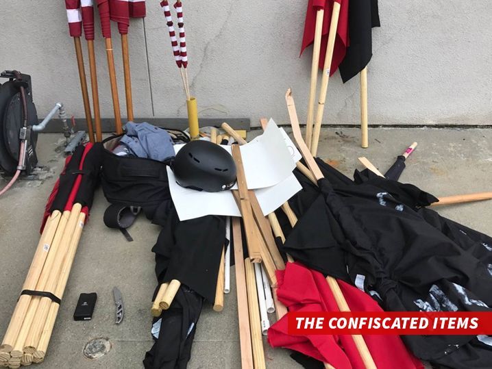 Batalla campal entre simpatizantes y detractores de Trump en California - batalla-trump-berkeley8