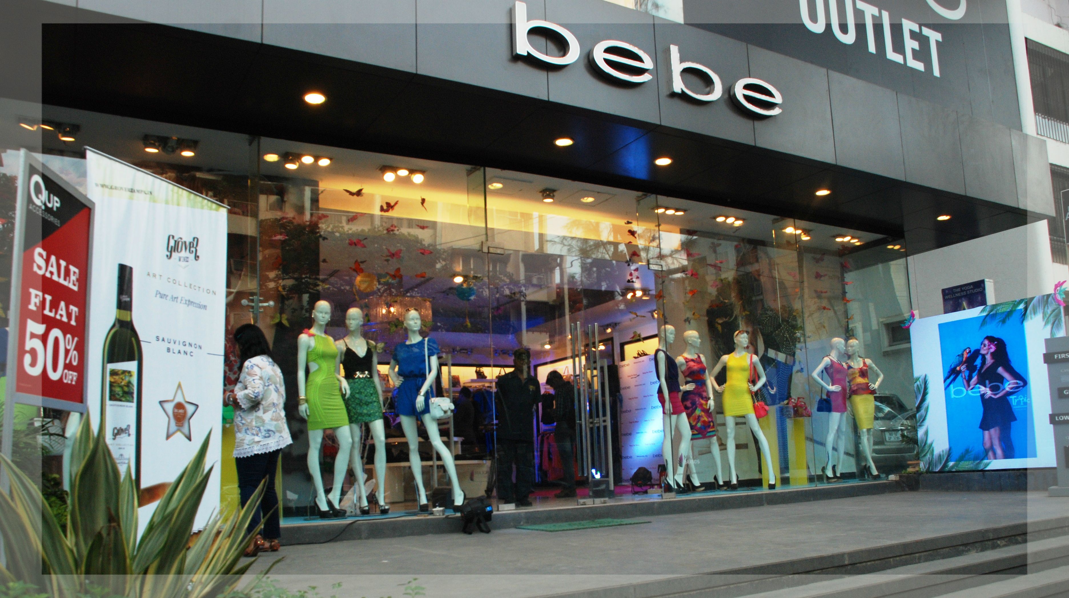 Bebe cerrará todas sus tiendas a finales de mayo - bebe-store-mumbai