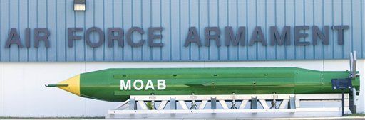 Bomba usada por EE.UU. en Afganistán fue fabricada para disuadir a Saddam Hussein - bomba-eeuu