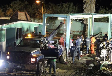 Rescatan a tres cuerpos caídos en cárcamo en Coahuila