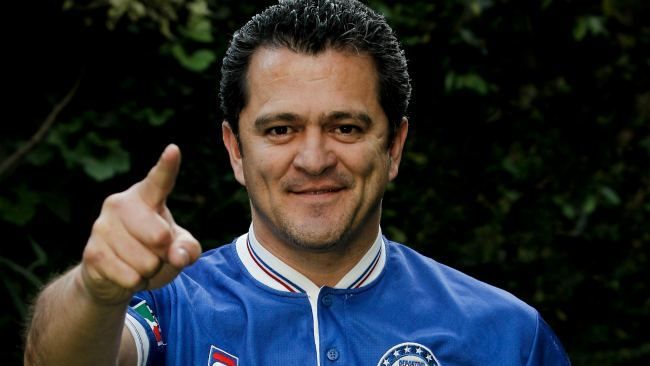 Necedad de la directiva está destruyendo al Cruz Azul: Carlos Hermosillo
