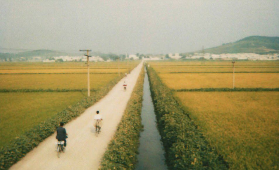 Fotógrafo revela cómo era la vida en Corea del Norte antes de los smartphones - cdn4-e1493314644419