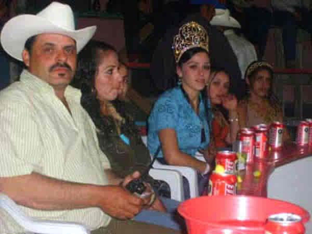 Sentencian a 10 años de cárcel al suegro de 'El Chapo' - chapo-1