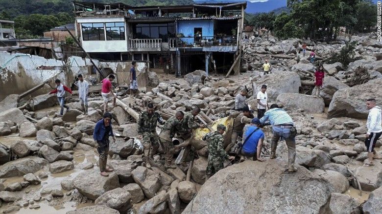 Asciende a 262 el número de muertos por avalancha en Colombia - colombia-rios1