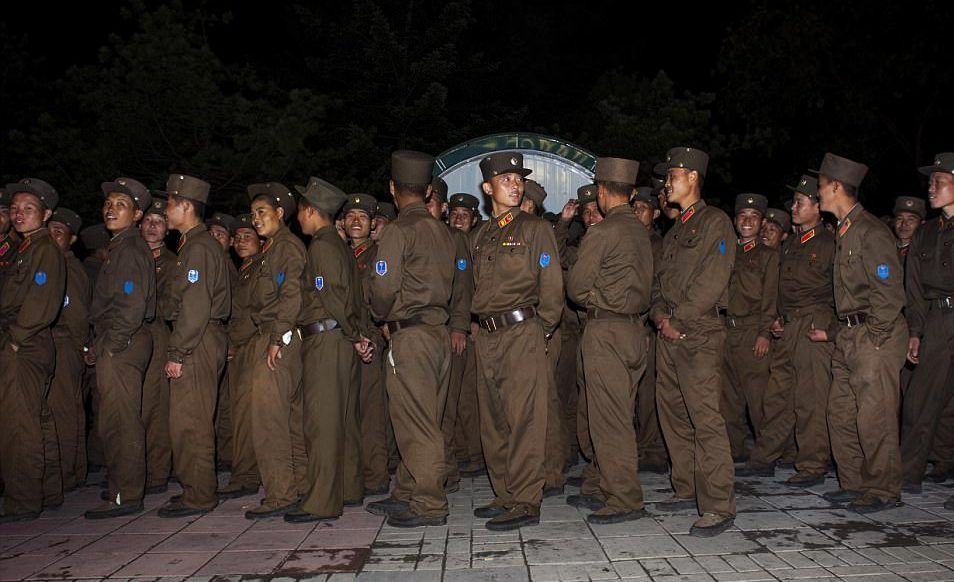 #Fotos Tropas de Corea del Norte se recrean a pesar de la creciente tensión - corea-del-norte-7-e1492032798942