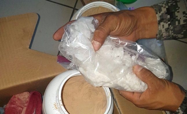 Encuentran crystal en paquetería de Guadalajara