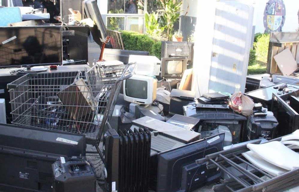 Encuentran objetos prohibidos en penal del que se fugó 'El Azul' - cárcel-2