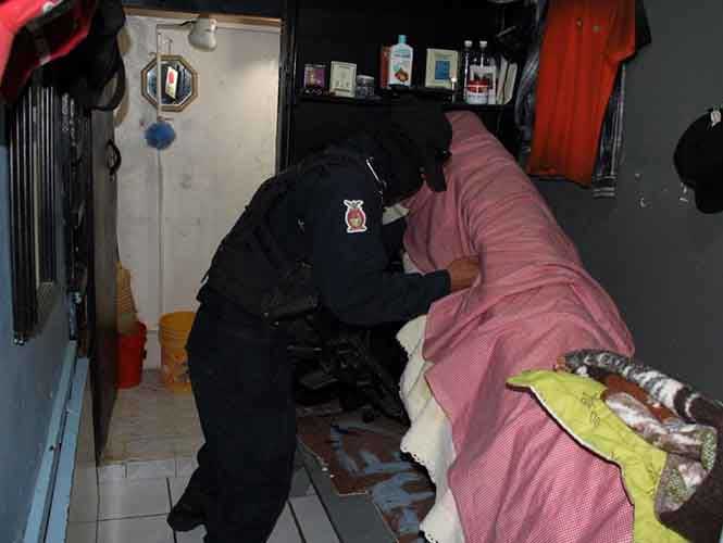 Encuentran objetos prohibidos en penal del que se fugó 'El Azul' - cárcel-I