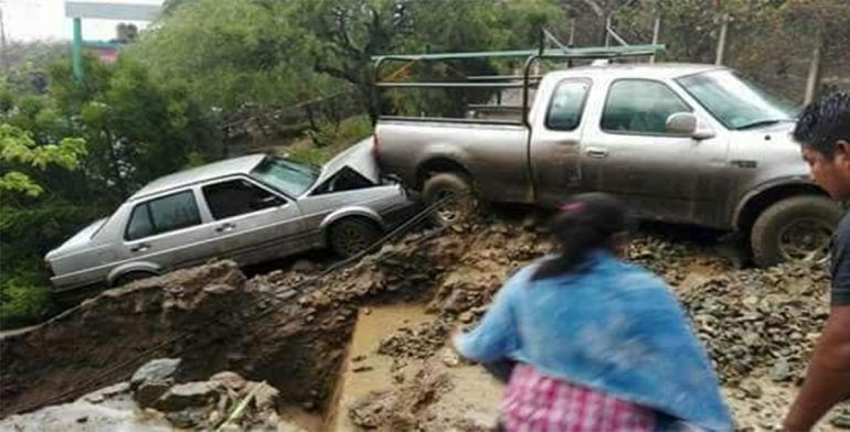 Desbordamiento de arroyo deja una mujer desaparecida en Oaxaca - desbordamiento-oaxaca2