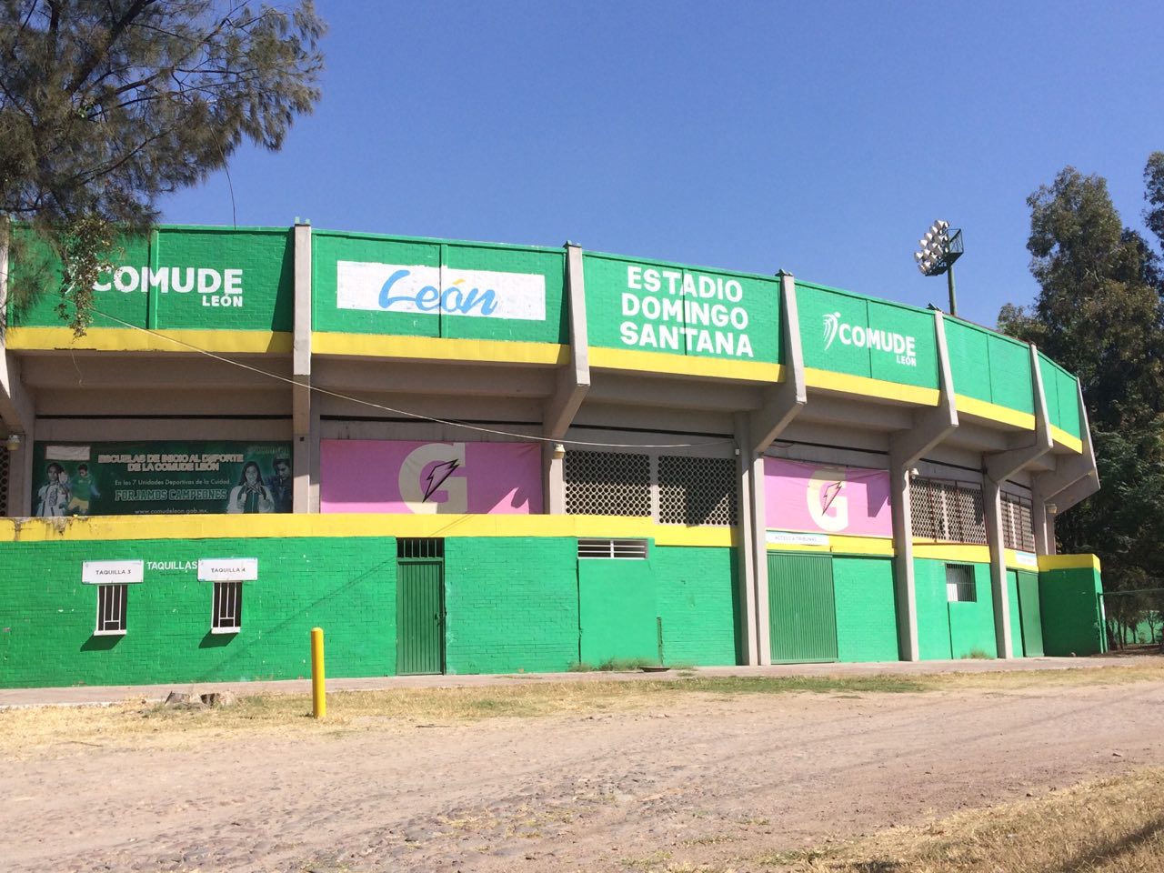 Piden auditar el estadio de Los Bravos de León Piden auditar el estadio de Los Bravos de León