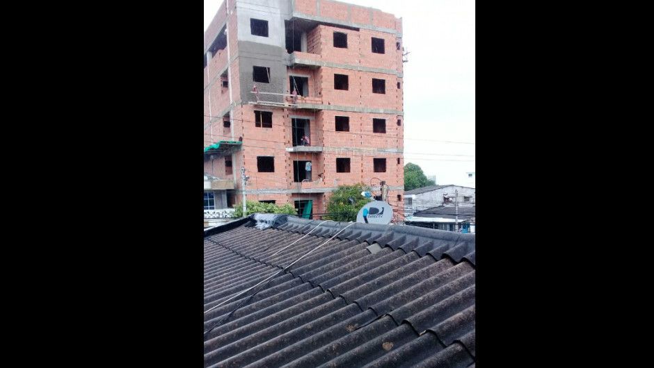 Van diez muertos por colapso de edificio en Colombia - edificio-cartagena-colapsa-cnn