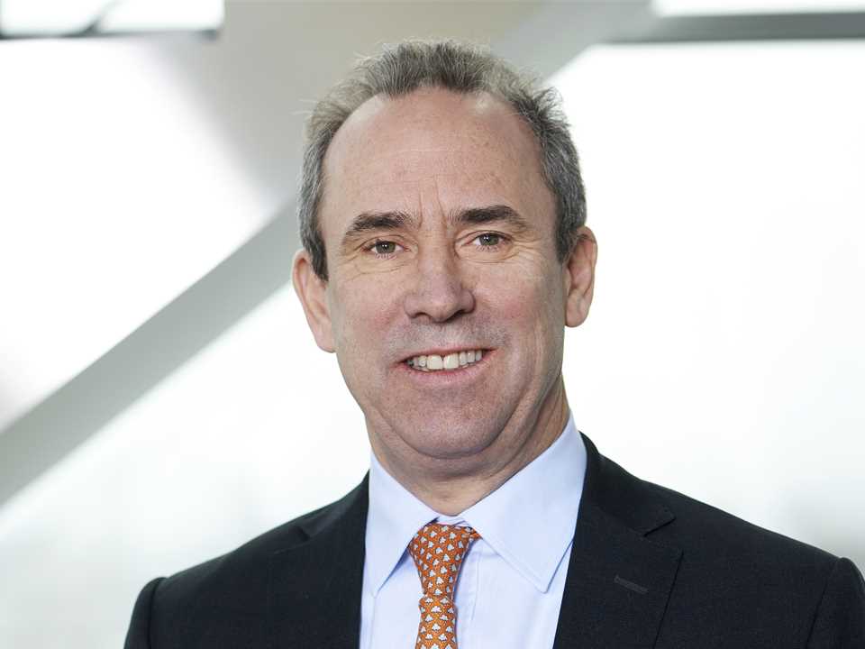 Director de LafargeHolcim renunciará tras escándalo en Siria - eric-olsen