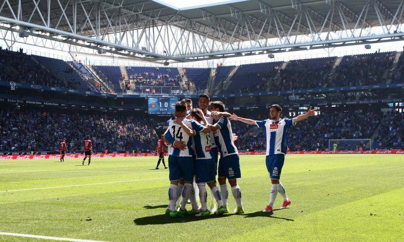 Espanyol de Diego Reyes vence al Deportivo Alavés Espanyol de Diego Reyes vence al Deportivo Alavés