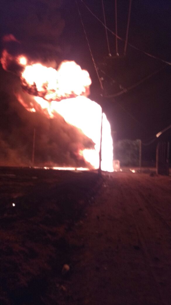 Explosión de ducto de Pemex en Puebla deja un muerto - explosion-ducto-pemex-2