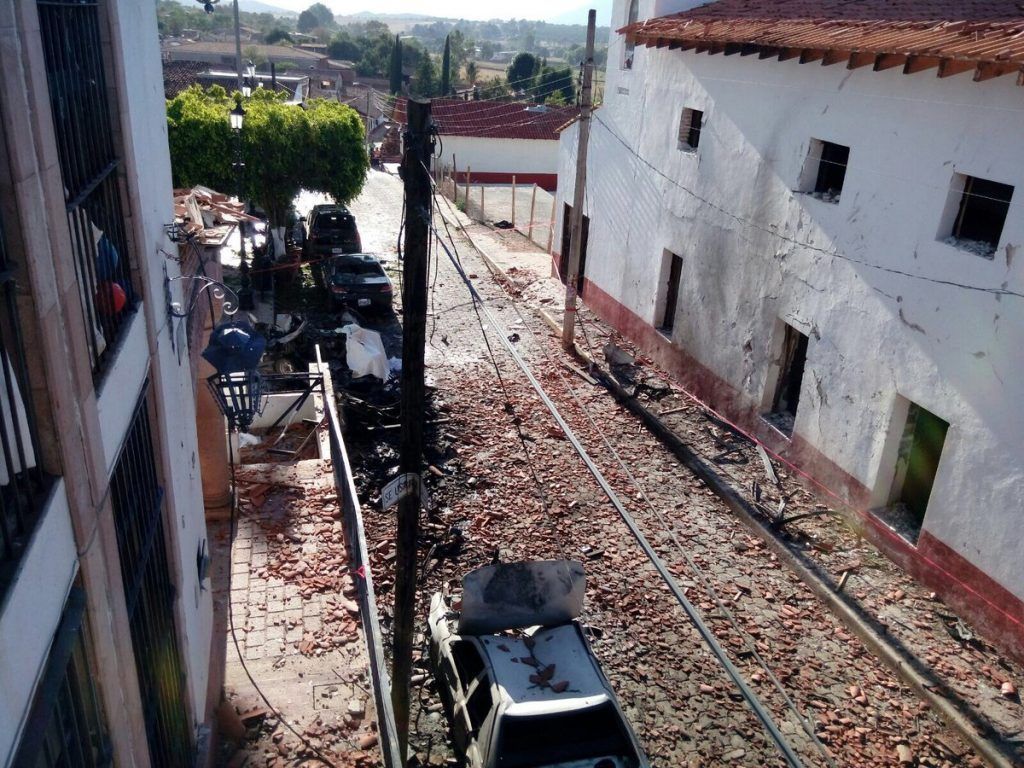 Explosión en Jalisco deja tres muertos y dos heridos - explosión-jalisoc-1024x768