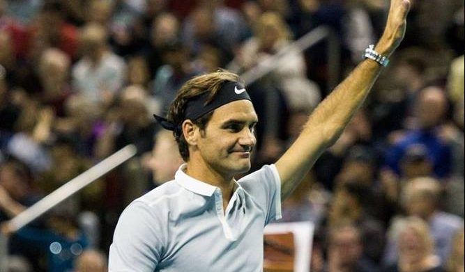 #Video Federer marca un magistral punto en duelo de beneficencia
