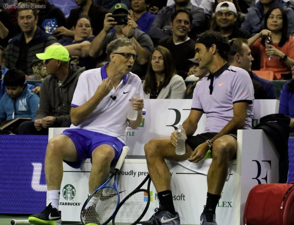 #Video Federer marca un magistral punto en duelo de beneficencia - federer2