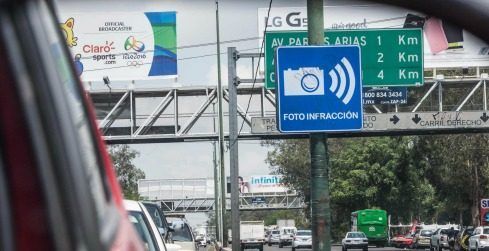 Amparo masivo busca eliminación de fotomultas en Guadalajara