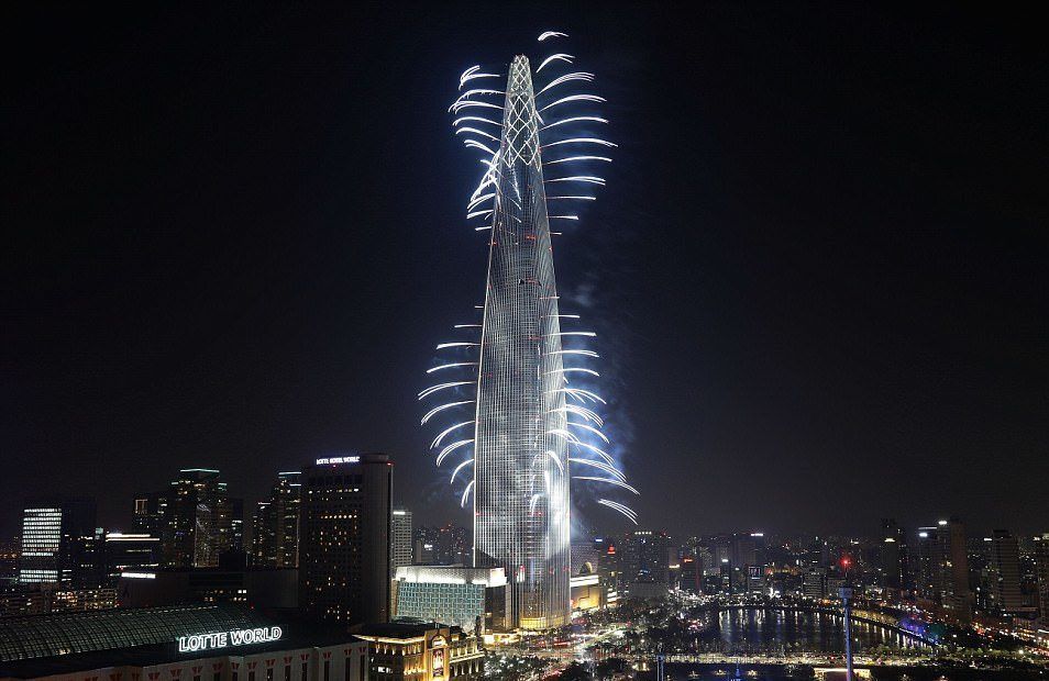 #Fotos Así es el quinto rascacielos más alto del mundo - getty-lotte-tower-e1491334012798