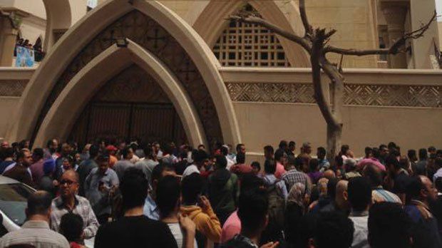 Atentados en iglesias de Egipto dejan 49 muertos Atentados en iglesias de Egipto dejan 49 muertos