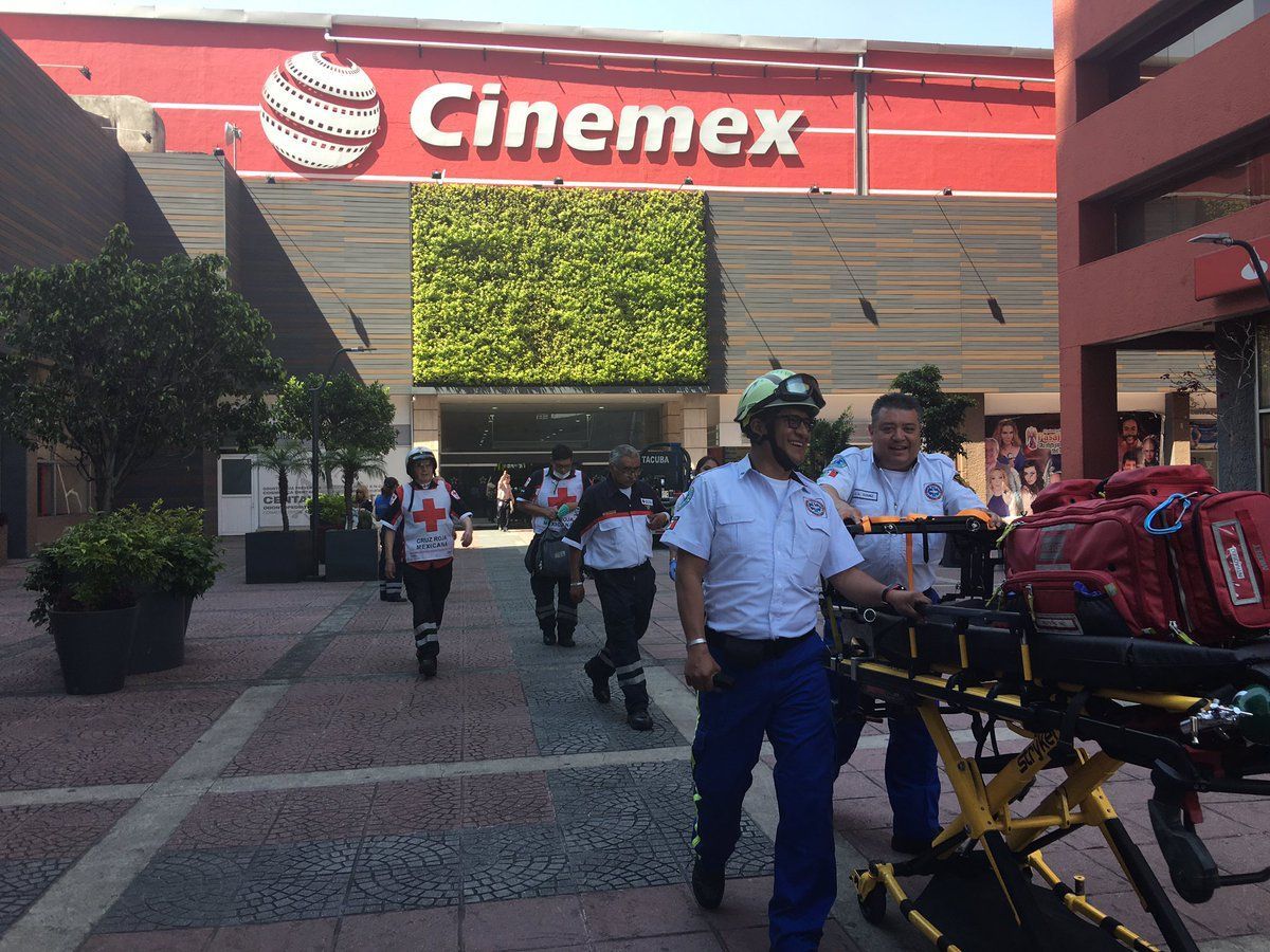 Incendio en cine de Galerías Plaza de las Estrellas