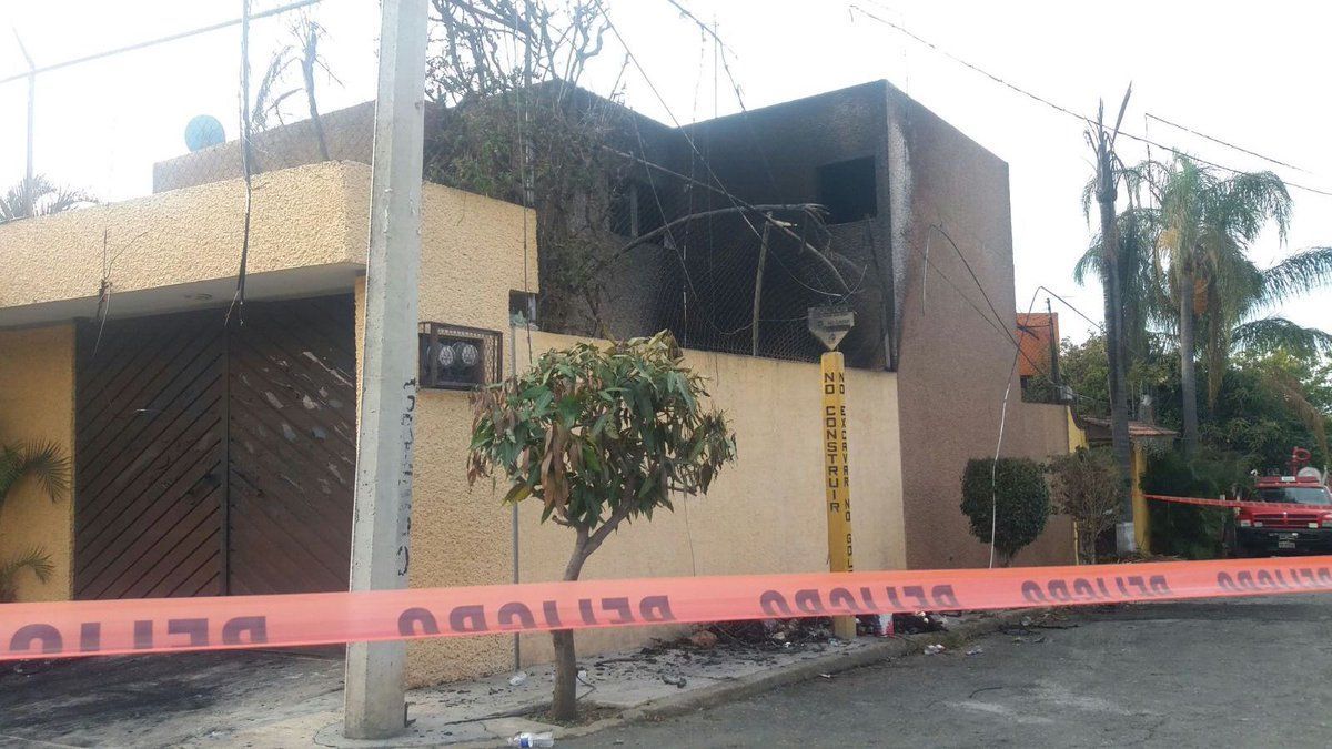 Toma clandestina provoca incendio en Cuernavaca - incendio-cuernavaca-2