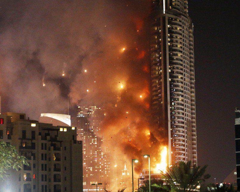 Incendio en construcción cubre de humo el centro de Dubai - incendio-dubai-3