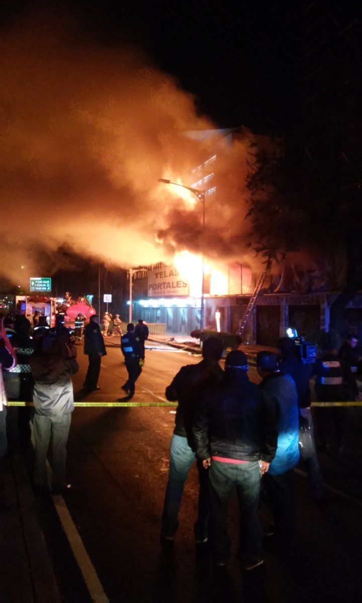 Se incendia negocio en la colonia Portales - incendio-portales-2