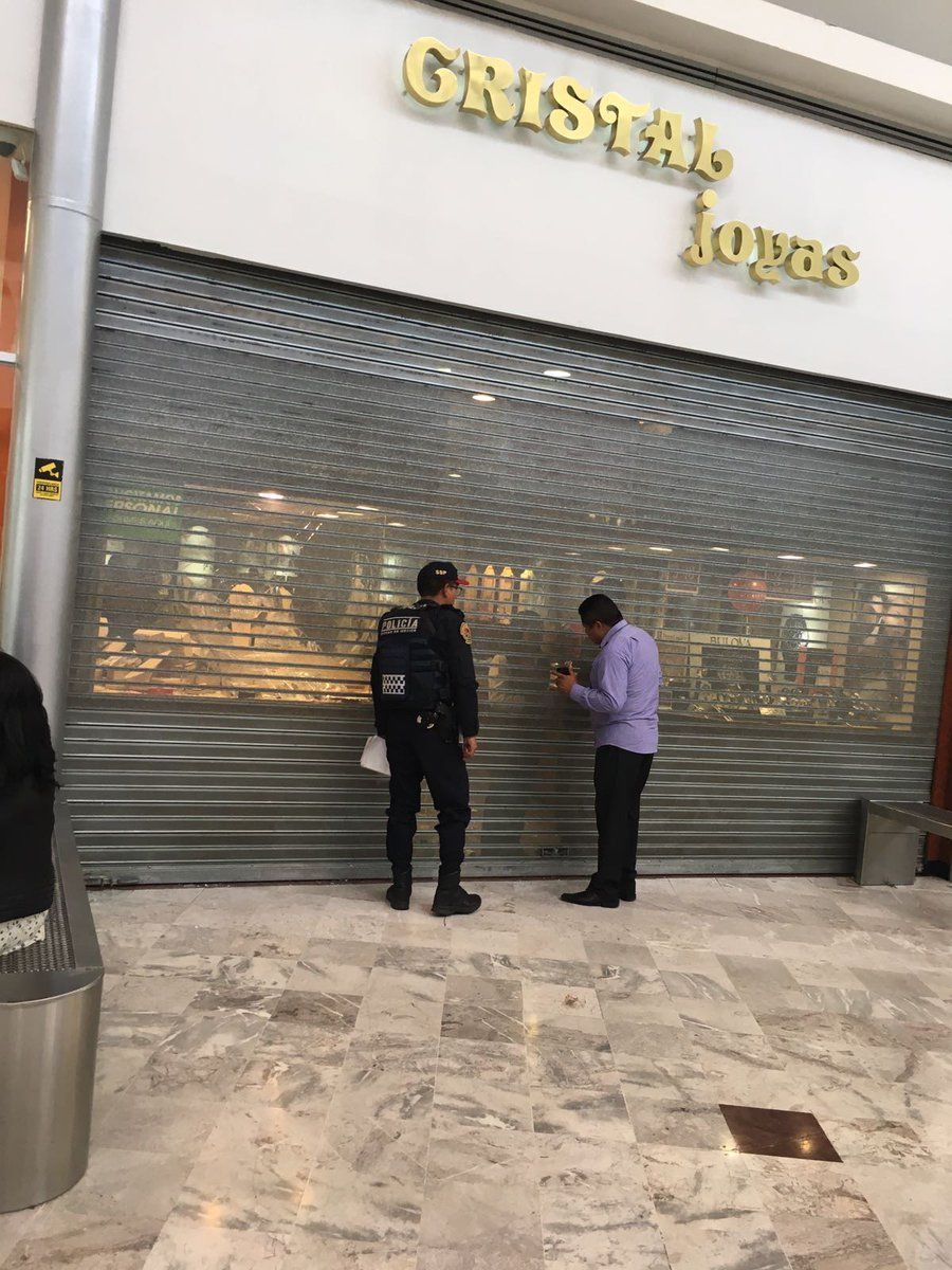 Grupo armado asalta joyería en Pabellón Cuauhtémoc - joyería-pabellón-cuauhtémoc