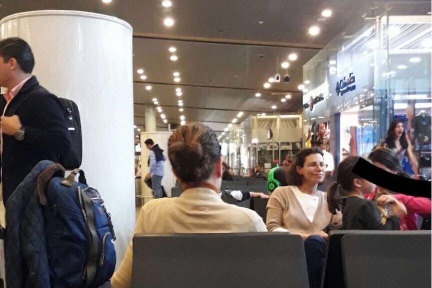 Aparece esposa de Duarte en el Aeropuerto de Bogotá - karime-macías-aicm