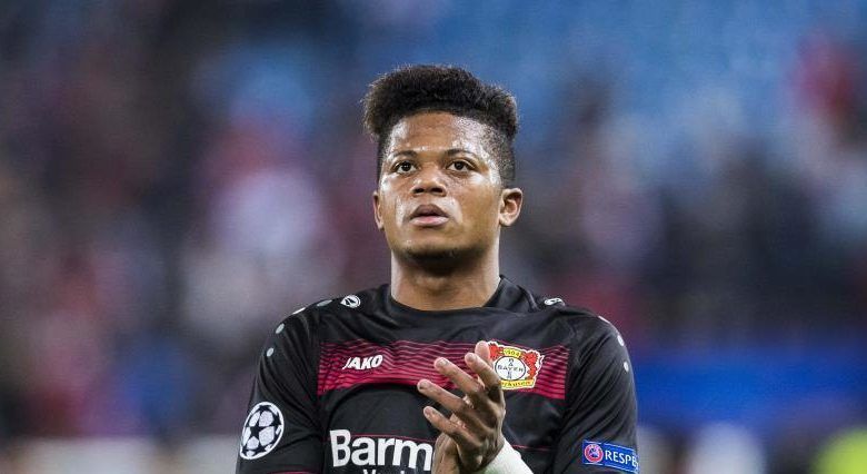 #Video Boxeador amedrenta a compañero de Chicharito