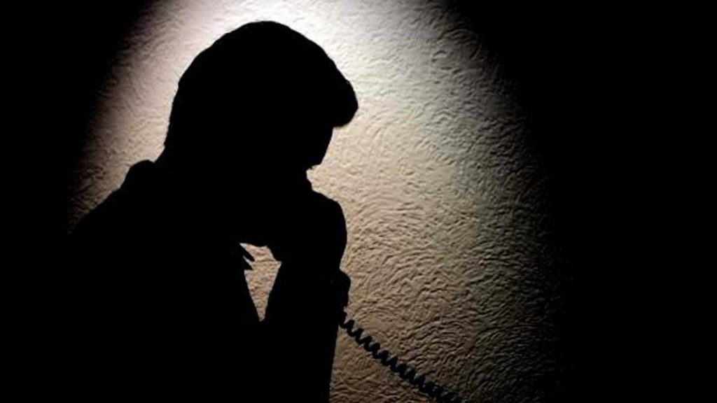 Cuidado si le llaman diciendo que ‘no ha recogido su premio’: es fraude - llamada-telefónica-1024x576