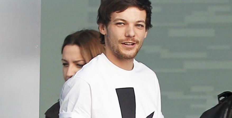 Louis Tomlinson no enfrentará cargos por agresión a fotógrafo
