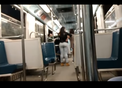 #Video Mujeres encaran a acosador en el Metro de la Ciudad de México #Video Mujeres encaran a acosador en el Metro de la Ciudad de México