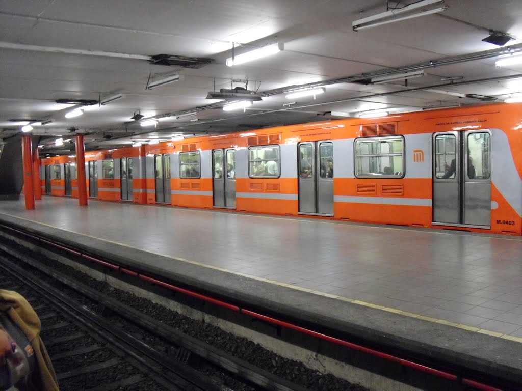 Investigan presunto suicidio en la estación  del Metro