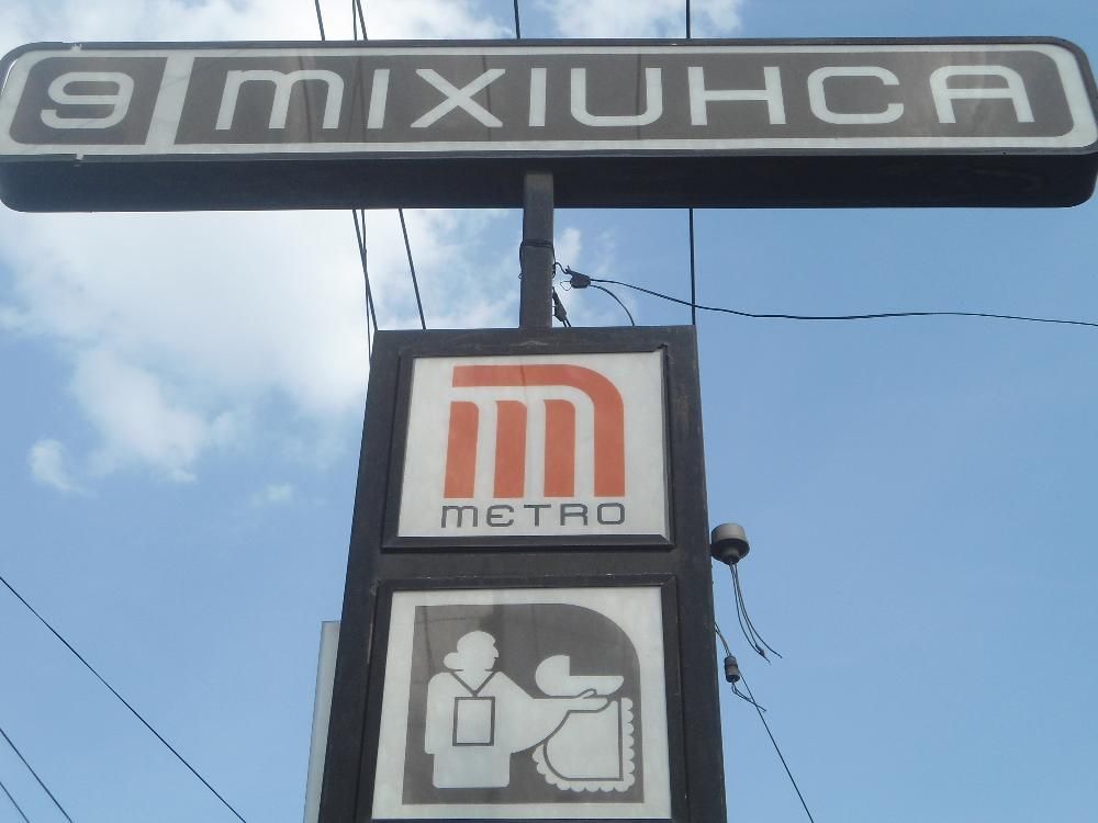 Cuatro iconos del Metro de los que pocos conocen su significado - mixiuhca