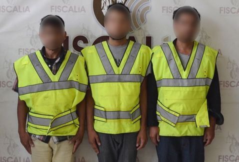 Detienen a tres narcomenudistas en Durango - narcotrafico_gomez_palacio-puchadores_detenidos-pid_durango-milenio_MILIMA20170401_0108_30